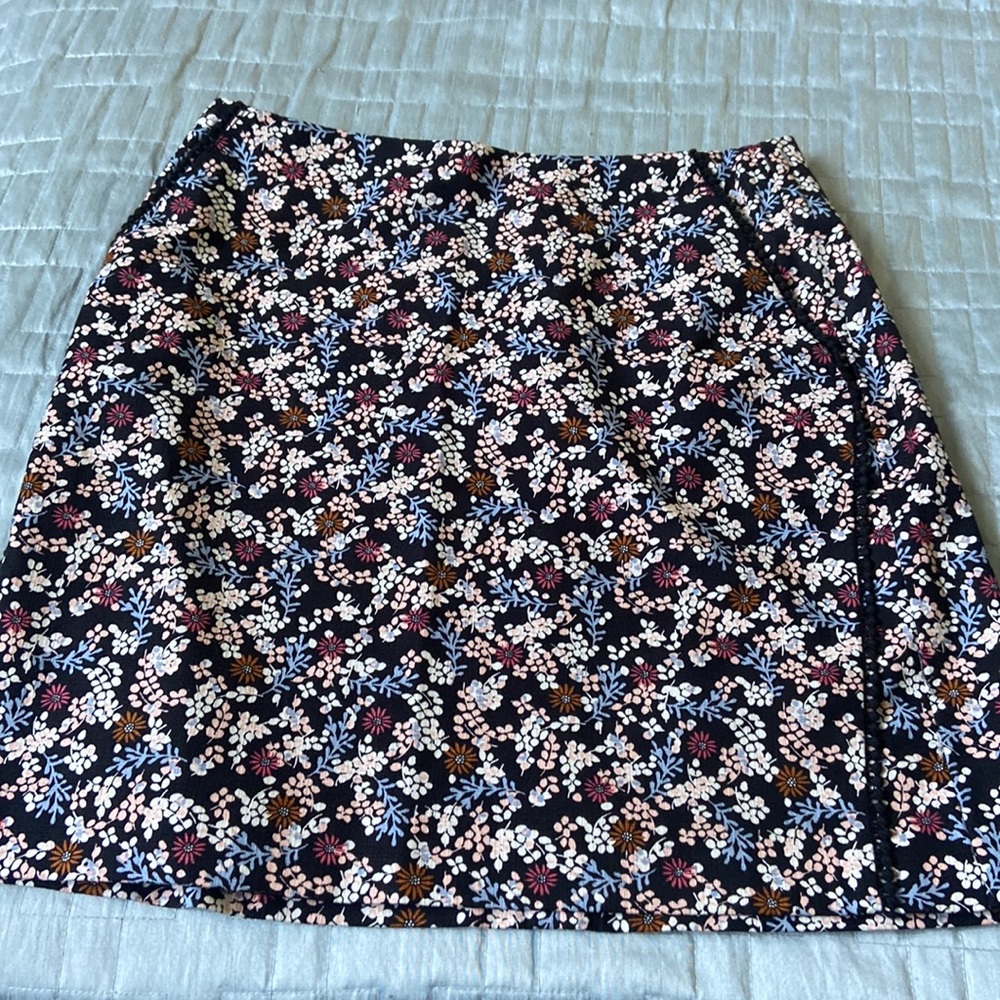 Floral Loft mini skirt size 4